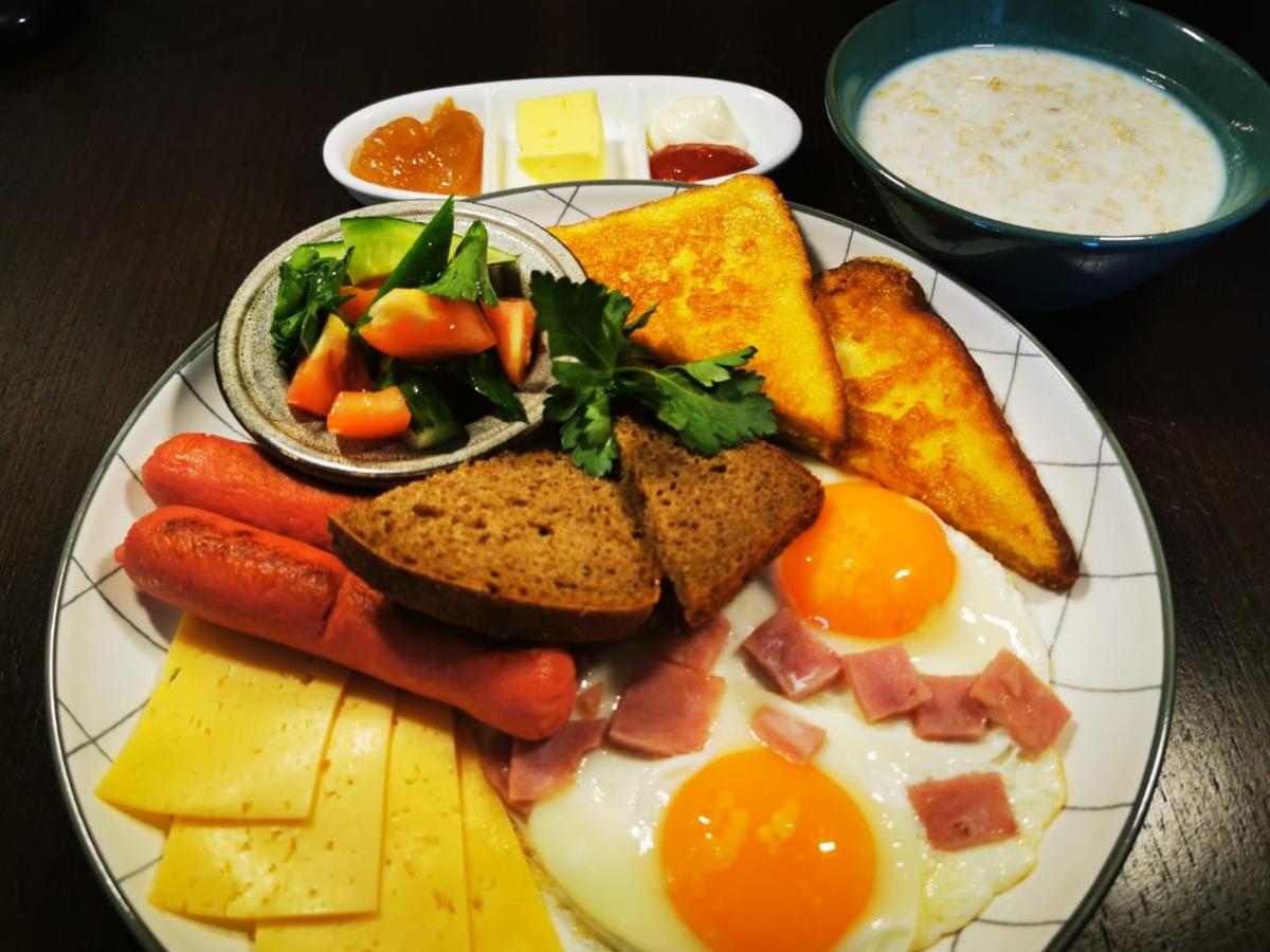 Royal Petrol Hotel تالديكورغان المظهر الخارجي الصورة