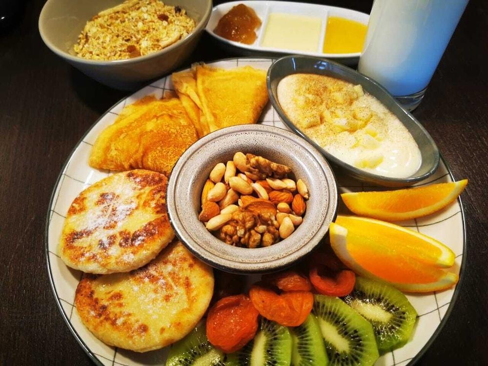 Royal Petrol Hotel تالديكورغان المظهر الخارجي الصورة